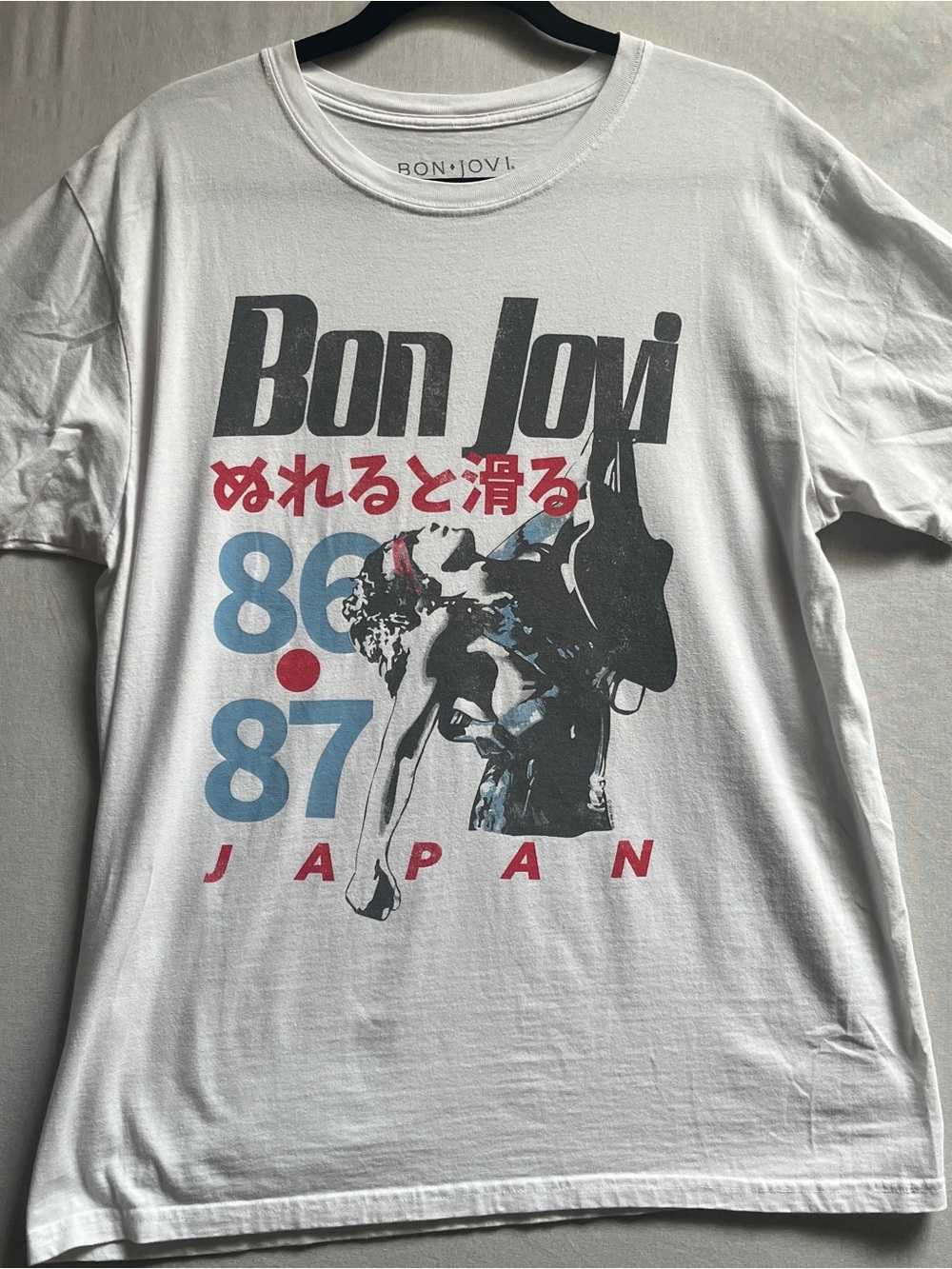 Bon Jovi Womens Large 100 Percent Cotton Retro 1986 1987 Japan Tour Graphic Tee